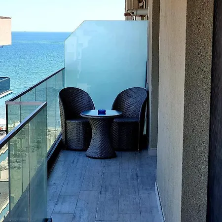 N&a Promenada Apartment *
